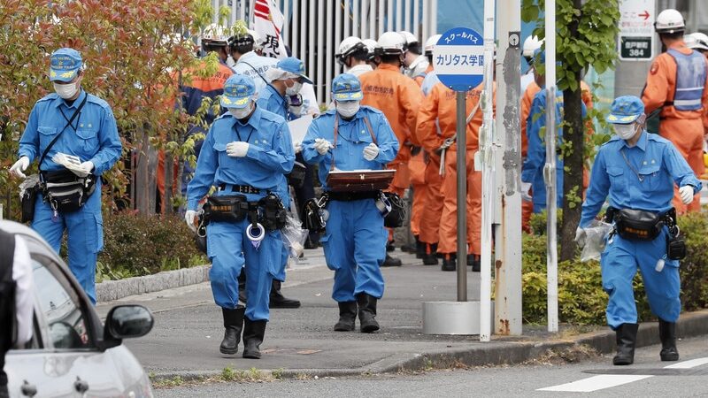 Tokio: Najmanje 10 osoba ranjeno u napadu nožem na putnike voza 1