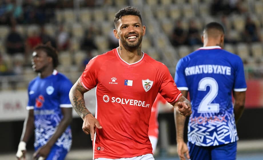 Karvaljo ne napada Partizan 1