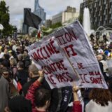 Protesti u Francuskoj zbog zdravstvenih propusnica 5
