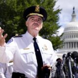 Policiji SAD se predao osumnjičeni koji je pretio bombom kod Kapitol hila 3