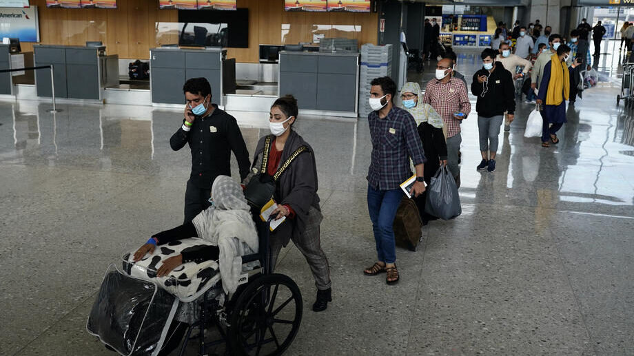 Najmanje 72 poginulo u eksplozijama u Kabulu, ID preuzela odgovornost (FOTO) 4