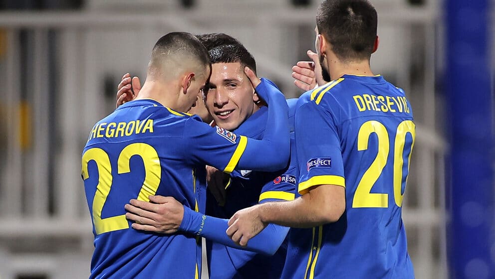 „El klasiko“ bez imena i himne 1