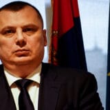 Donator Vesićeve pokretne kancelarije kandidovao listu za novosadski ogranak AKV 2