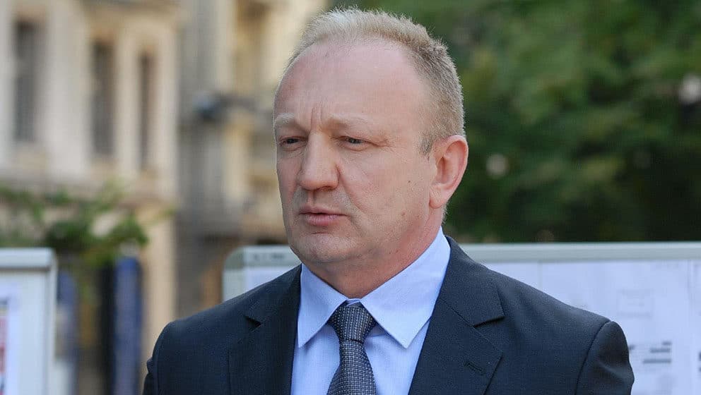 Đilas za Die Presse: U Srbiji vlast organizuje kriminalce koji palicama i čekićima tuku demonstrante 1