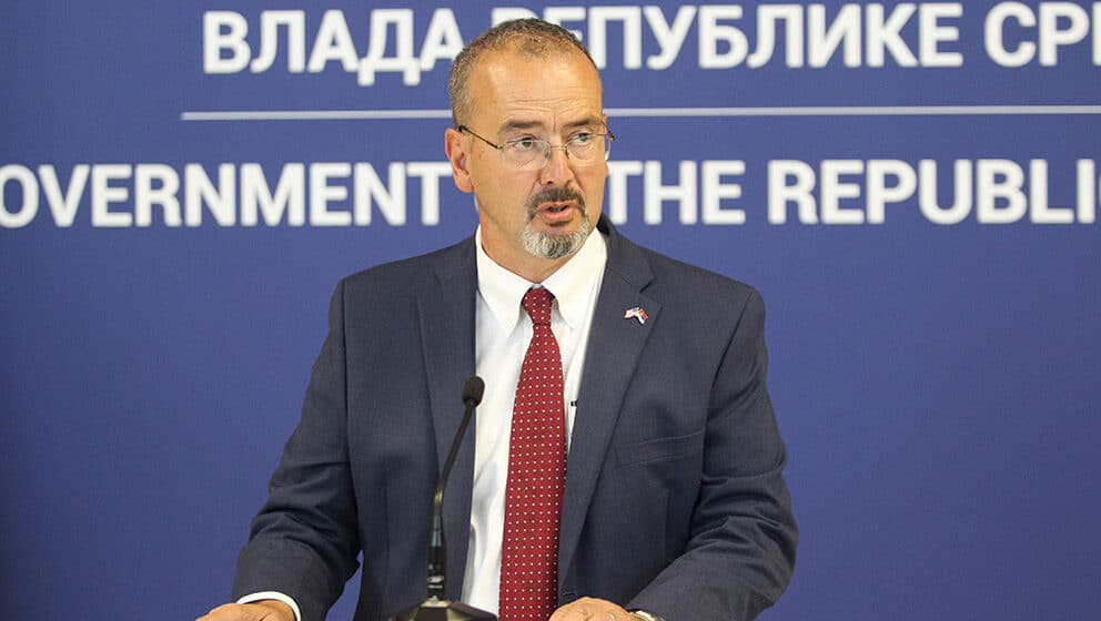 Godfri: Drago mi je da se dosledno primenjuje dogovor postignut u Briselu 1