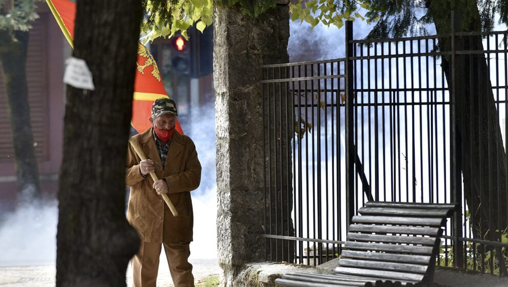 Na Cetinju mirno, vlast i opozicija razmenjuju optužbe a analitičari pozivaju na dijalog 1