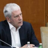 Boris Tadić traži vanredne parlamentarne izbore, a Vuk Jeremić referendum o Kosovu 9