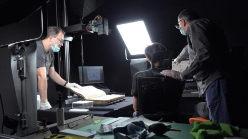 Završena prva faza digitalizacije Miroslavljevog jevanđelja (FOTO) 3 Završena prva faza digitalizacije Miroslavljevog jevanđelja (FOTO) 4