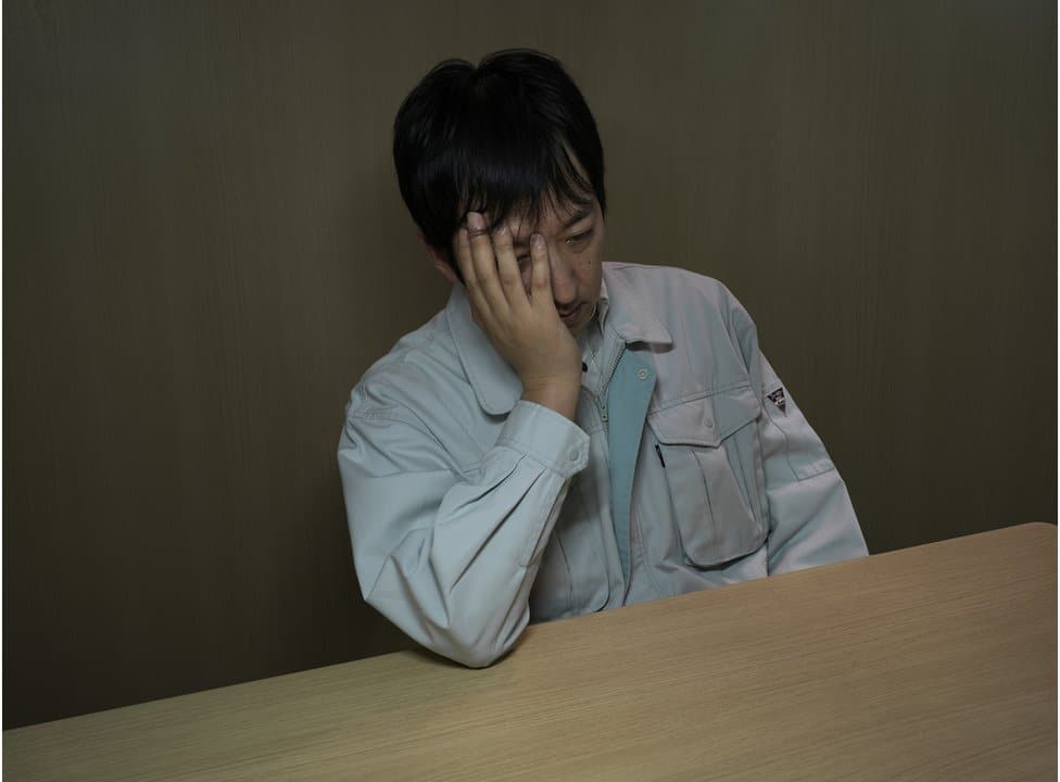 An image from photographer Pierre-Elie de Pibrac's series Hakanai Sonzai