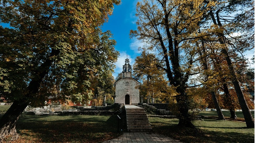 Crna Gora, politika, religija i istorija: Zašto je Cetinje mesto svih preplitanja i duša Crne Gore 5 Cetinje