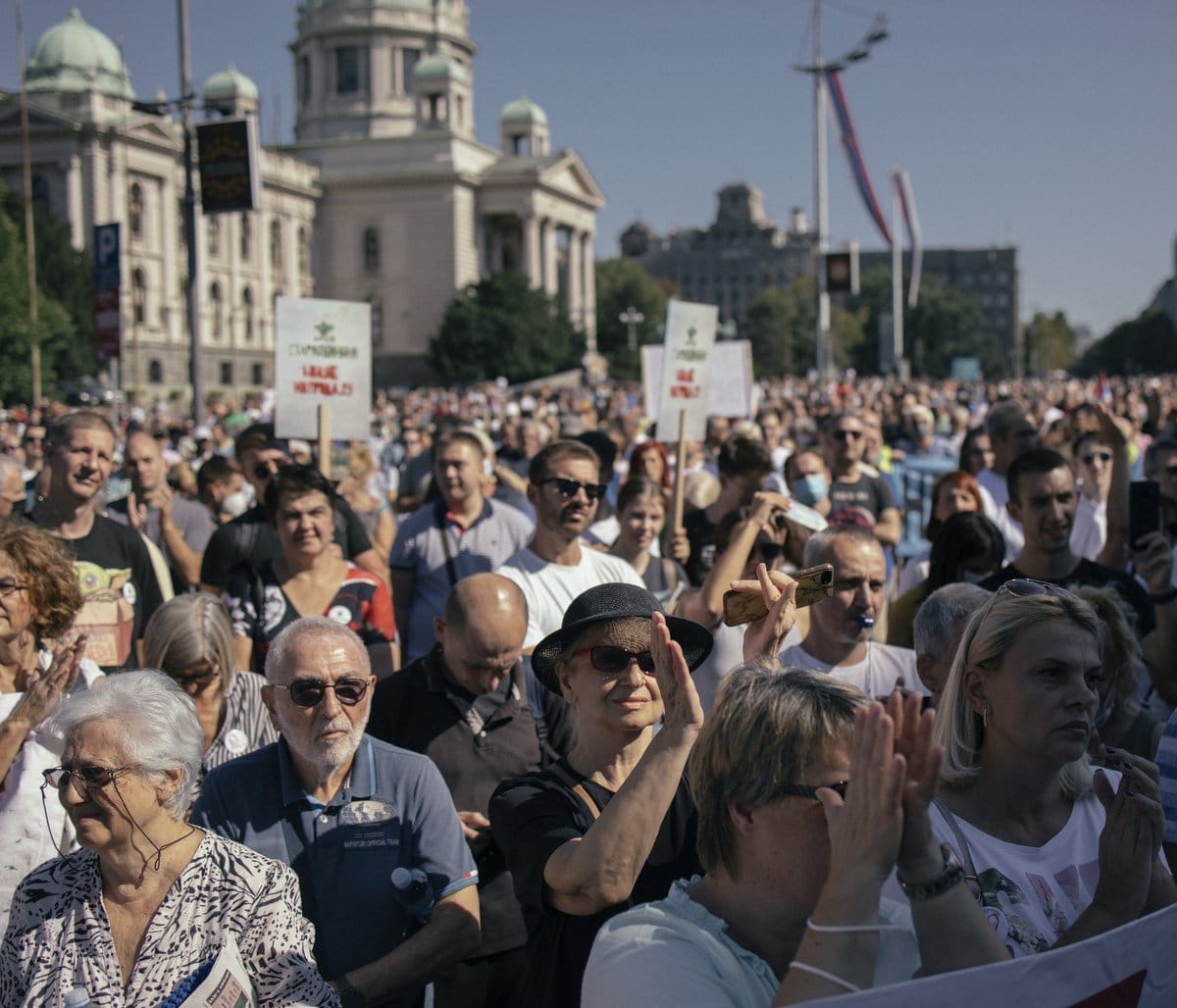 Protest Ustanak za opstanak i Beograd: Pištaljke i blokada saobraćaja za očuvanje prirode 5 Ekološki ustanak, 11. 9. 2021.