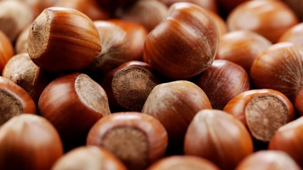 Naširoko se smatra da su sirovi orašasti plodovi bolji za vas od prerađenog putera