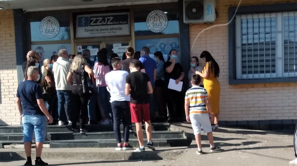 Korona između funkcionerskih izjava 1