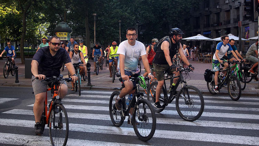 Novosadska kritična masa upozorava na manjak biciklističkih staza u centru 1