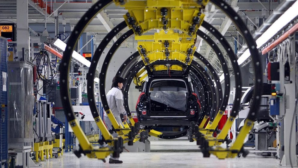 Radnici FCA u Kragujevcu sutra se vraćaju na posao 1