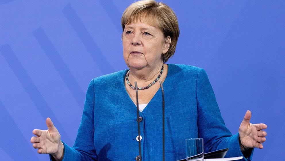 Merkel prekinula ćutanje o Putinovoj invaziji na Ukrajinu kako bi osudila "varvarski rat" 1