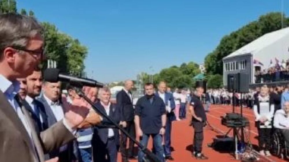 Vučić o ekološkom protestu: Pored antivaksera, u Srbiji se pojavili i antirudari i antiputari 1