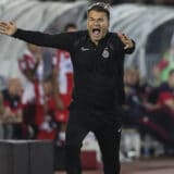 Stanojević na klupi Partizana protiv Flore 3