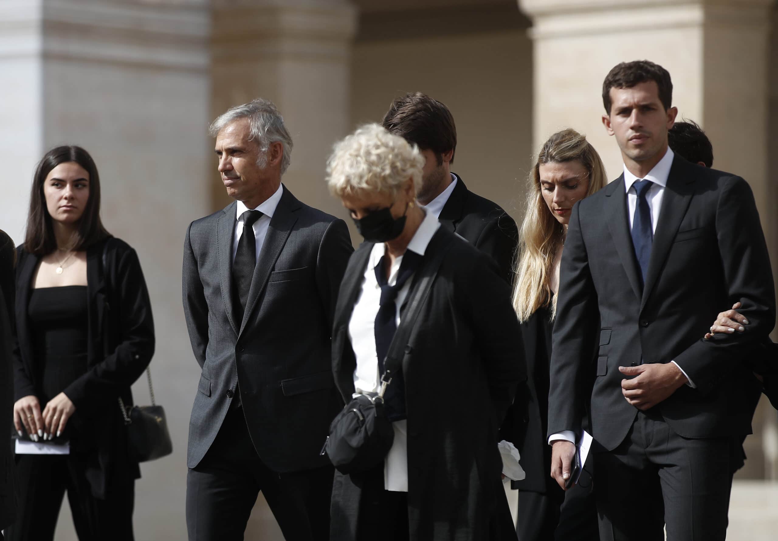 Francuska se nacionalnom ceremonijom oprostila od Belmonda (FOTO) 3 Francuska se nacionalnom ceremonijom oprostila od Belmonda (FOTO) 3