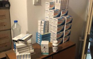 MUP: Lekovi u vrednosti od 1,2 miliona dinara zaplenjeni na Paliluli, uhapšena jedna osoba (FOTO) 2