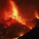 Lava i dalje izlazi iz vulkana na Kanarskim ostrvima, evakuisano 5.000 ljudi 9