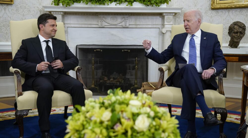 Bajden se sastao sa ukrajinskim predsednikom u Beloj kući 1