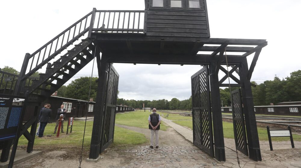 Bivša sekretarica komandanta nacističkog logora uhapšena nakon što je pobegla sa suđenja 1