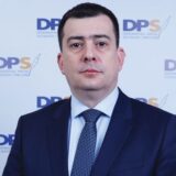 Radman: Odakle Vukadinoviću da 54,5 odsto podržava ustoličenje na Cetinju 10