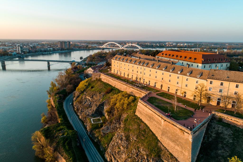 Večeras otvaranje Godišnje izložbe "Likovnog kruga" u Muzeju Vojvodine 2