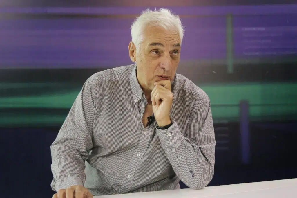 Božo Prelević o Parezanoviću: Rusku struju u BIA smenila "ĆIA" - ćaci struja 2 Božo Prelević o Parezanoviću: Rusku struju u BIA smenila "ĆIA" - ćaci struja 2