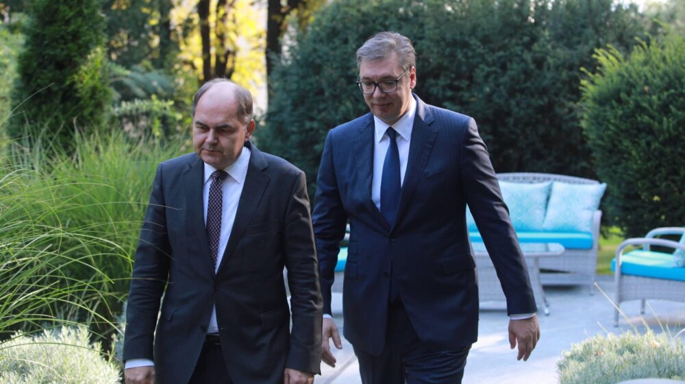 Vučić očekuje od Kristijana Šmita nepristrasan i izbalansiran pristup 1