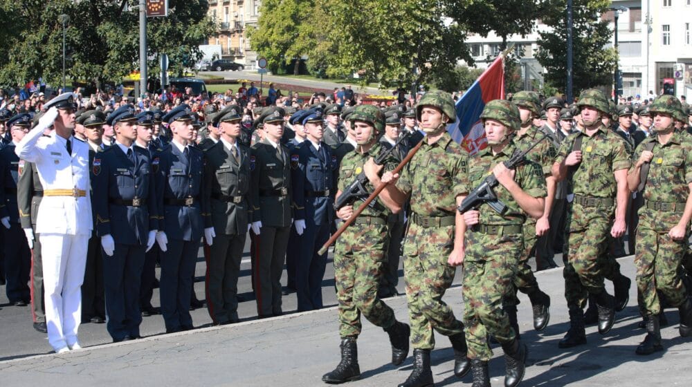 Promovisani kadeti Vojske Srbije u prve oficirske činove (FOTO/VIDEO) 1