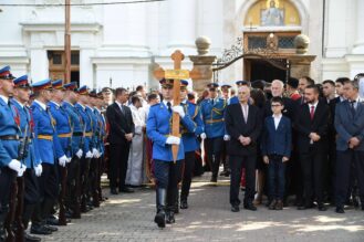 Posmrtni ostaci generala Stratimirovića preneti u Sremske Karlovce 3