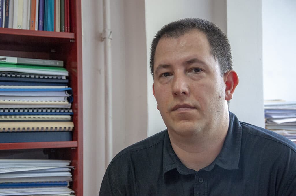 Da li je Srbija jednopartijska država? 4 Da li je Srbija jednopartijska država? 4