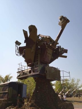 Pripreme za sutrašnji praznik u Nemanjinoj i na Ušću (FOTO) 7