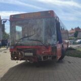MUP: Uhapšen sedamdesetdvogodišnji vozač autobusa koji je uleteo na igralište u Zemunu 10