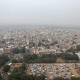 U Nju Delhiju zbog povećanog zagađenja vazduha zatvorene škole i fakulteti 12