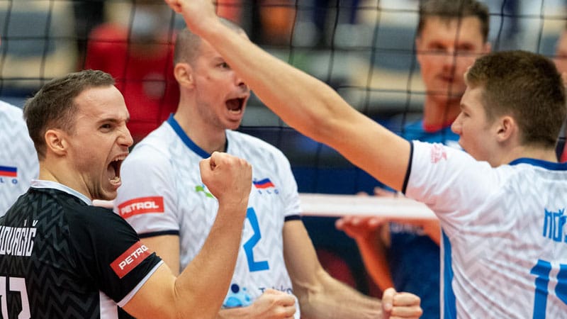 Odbojkaši Slovenije pobedili Češku za polufinale 1