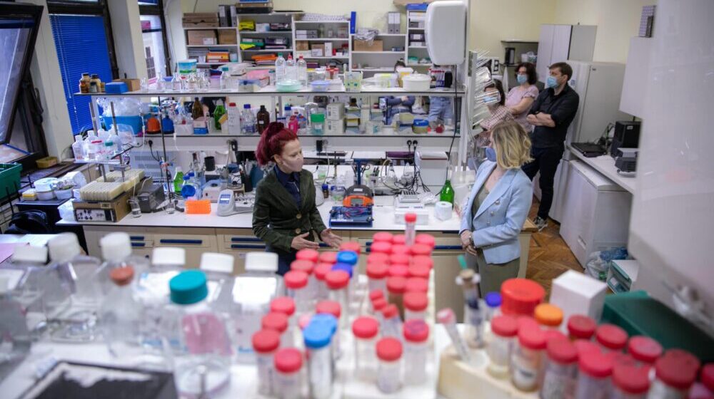 Naučnici sa Hemijskog fakulteta u Beogradu razvijaju rešenja za pomoć u borbi protiv korona virusa 1