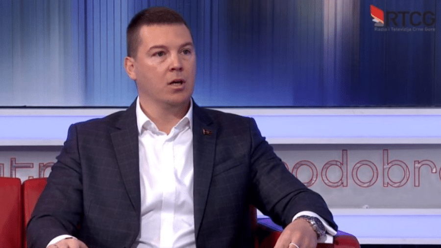 Joanikije da odustane od ustoličenja na Cetinju 1