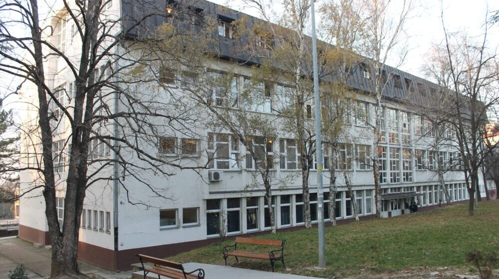 Iz Trinaeste gimnazije na budžet 1