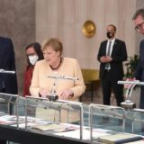 Merkel i Vučić posetili izložbu o vezama Srbije i Nemačke u 19. veku 11