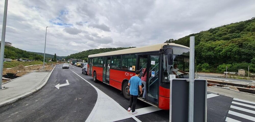 Vesić: Saobraćaj u Bulevaru patrijarha Pavla od jutros se odvija novoizgrađenom saobraćajnom trakom 1