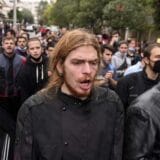 Grčka policija uhapsila više desetina mladih posle napada desničara na levičarski skup 13