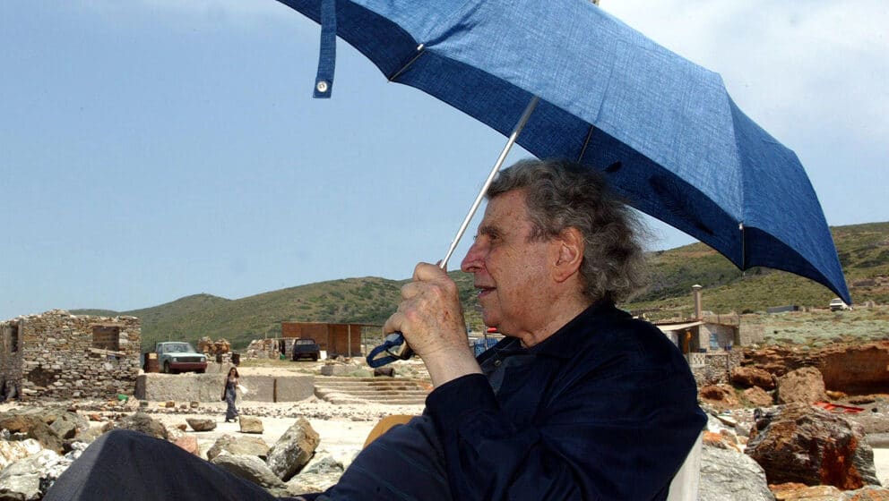 Grčka i pravoslavni svet opraštaju se od Mikisa Teodorakisa 1