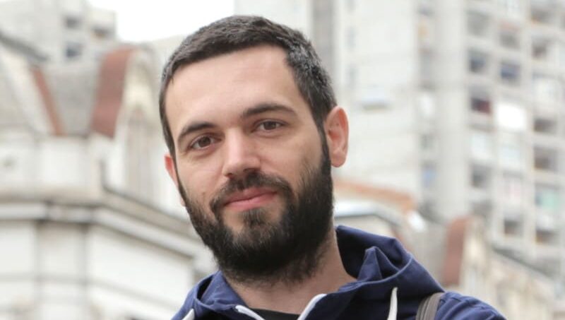 "Suze i naprasna odluka da se uđe u štrajk glađu ukazuju da se reagovalo bez pripreme": Sagovornici Danasa o kritikama upućenim opoziciji 3