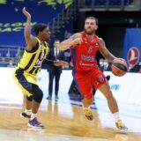 Majk Džejms pojačao Monako 11