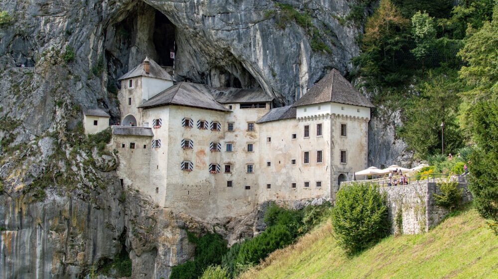 Postojnska jama ove godine ne očekuje gubitak 1