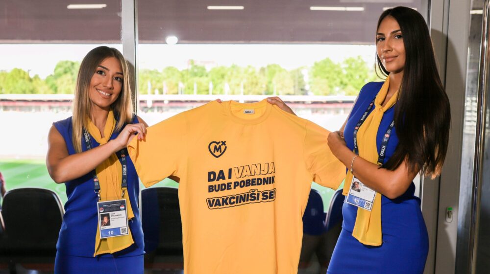 Uspela akcija pred meč “Orlova” - Mozzart donira milion dinara za lečenje male Vanje 1