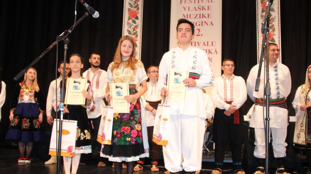 Srednjoškolac iz Kučeva, Lazar Čikarević, dobitnik specijalnog priznanja 12. Internacionalnog festivala vlaške muzike „Gergina“ u Negotinu 1